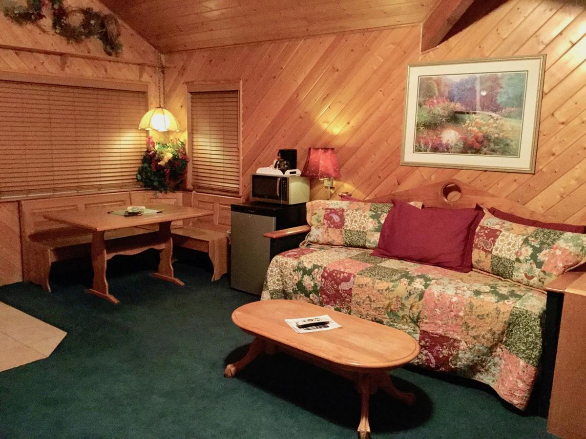 Giant Oaks Lodge Running Springs Exterior foto